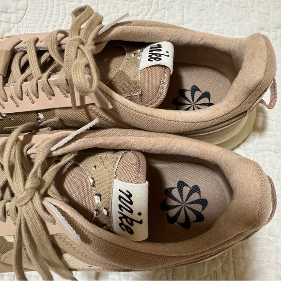 Nike Air Max Pre Day Desert Women's Tan Sneakers Size 10 - Picture 6 of 8